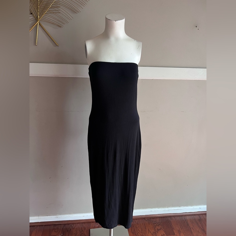 Chic Strapless Black Dress Size L